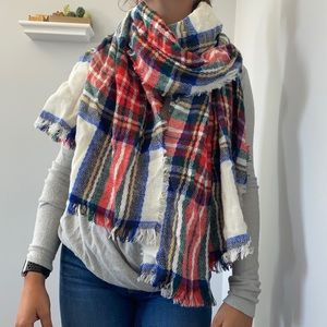 Multicolor Paid Gap Scarf